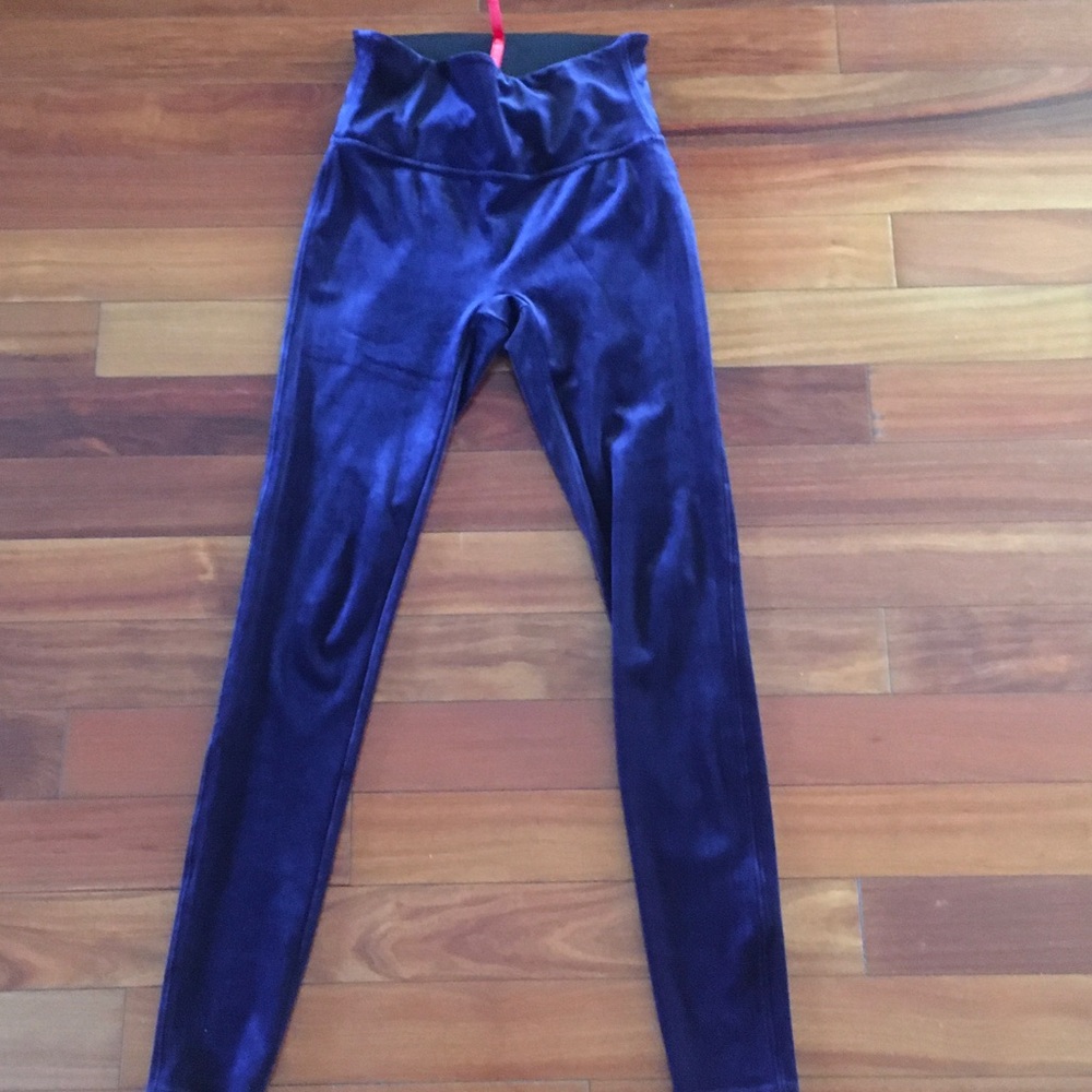 SPANX Women's Purple Velvet Leggings